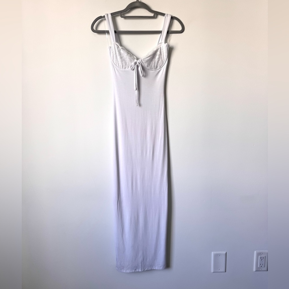 Outcast Dionne Maxi White Dress - Size XS - Picture 4 of 10